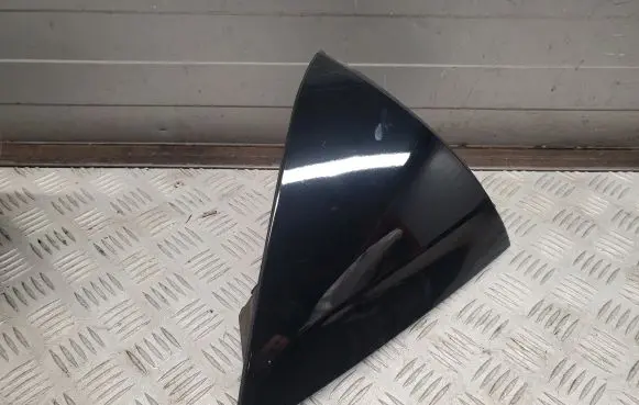 Chrysler Pacifica Tailgate trim 68227308AC