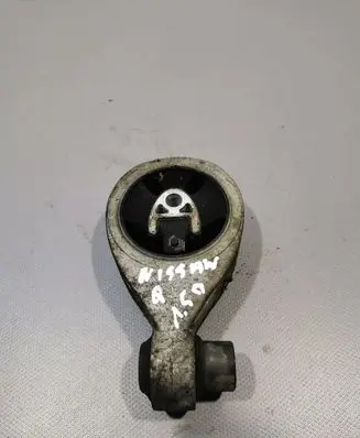 Nissan Qashqai Engine mount bracket
