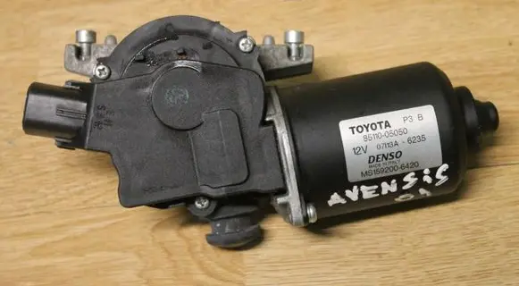 Toyota Avensis T250 Wiper motor 8511005050