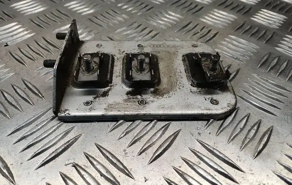 Audi A6 S6 C5 4B Coolant fan relay 8D0959493A