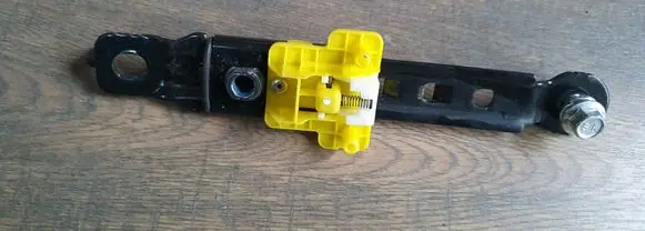 KIA Optima Seat belt adjustment motor 