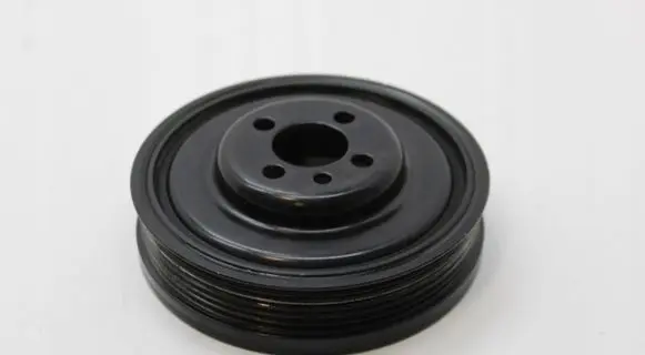 Seat Ibiza IV (6J,6P) Crankshaft pulley 038105243M