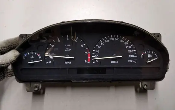 Jaguar S-Type Speedometer (instrument cluster)