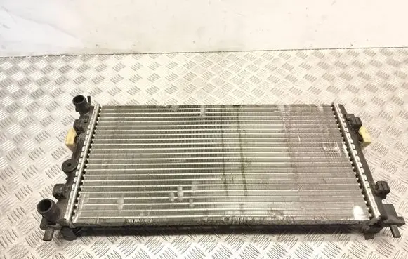 Skoda Fabia Mk3 (NJ) Coolant radiator 6R0121253Q R3570003 3574357