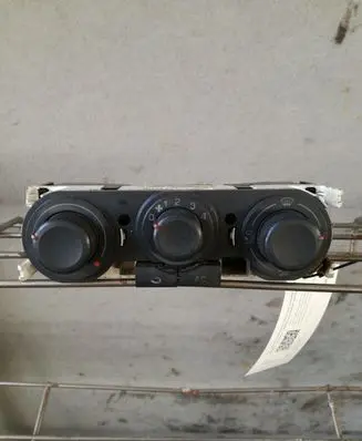 Seat Ibiza III (6L) Climate control unit 6L0820045C