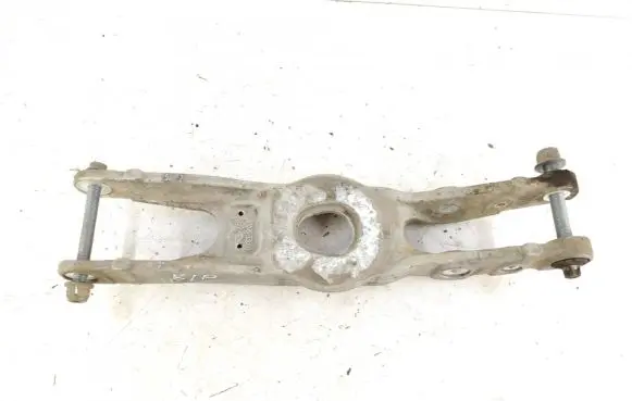 Mercedes-Benz C W205 Rear control arm 2053523300 2133520800