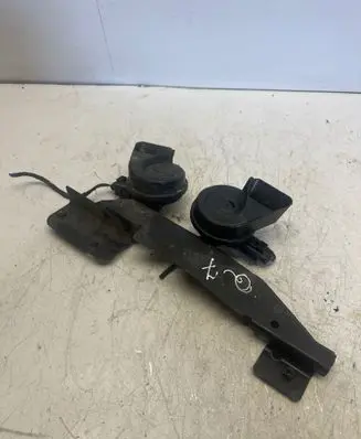 Audi Q7 4L Horn signal 4L0951229A 110603