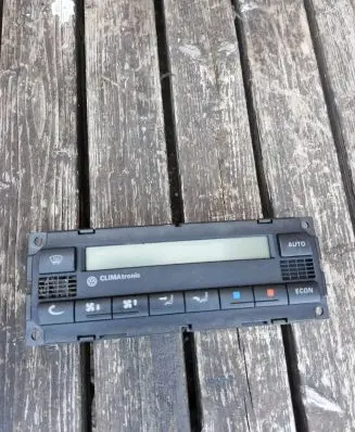 Volkswagen Golf IV Climate control unit