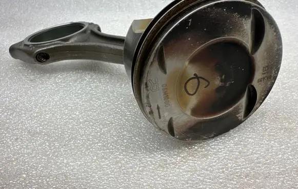 Audi A4 S4 B9 Piston with connecting rod 06M100G