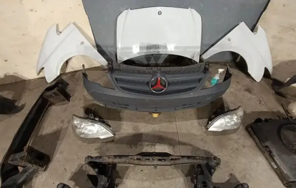 Mercedes-Benz Vito Viano W639 Front piece kit 
