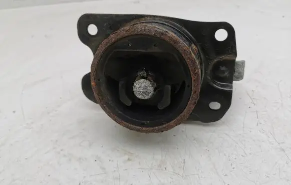 Opel Antara Engine mount bracket H61755 H61633A
