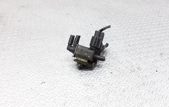 Valve vacuum