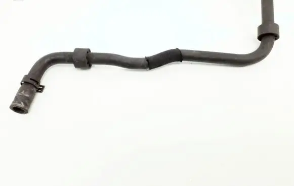 Volkswagen Touran I Engine coolant pipe/hose
