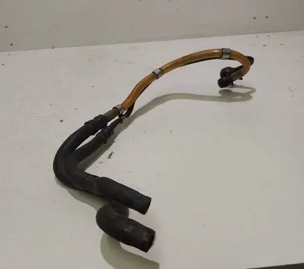 Audi A6 S6 C6 4F Fuel injector supply line/pipe 