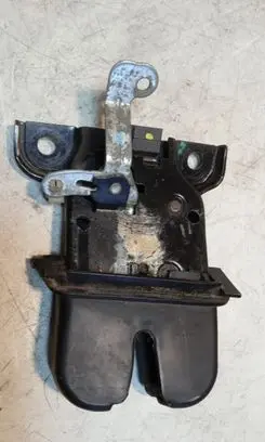 Audi A3 S3 8L Tailgate/trunk/boot lock/catch/latch 8L0827505E