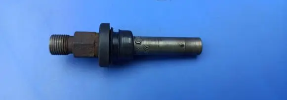 Mercedes-Benz 380 560SEC C126 Fuel injector 0437502035