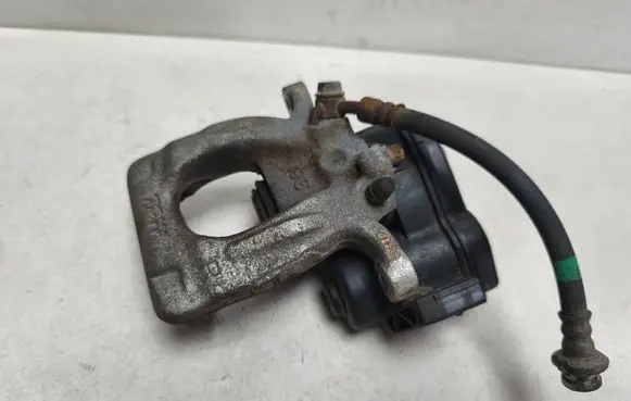 Nissan Qashqai Rear brake caliper 32353310C