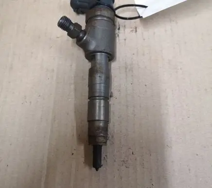 Citroen C4 Cactus Fuel injector 0445110340