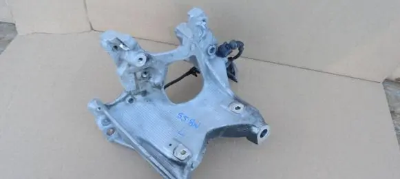 Audi A5 Engine mounting bracket 8W0399295E