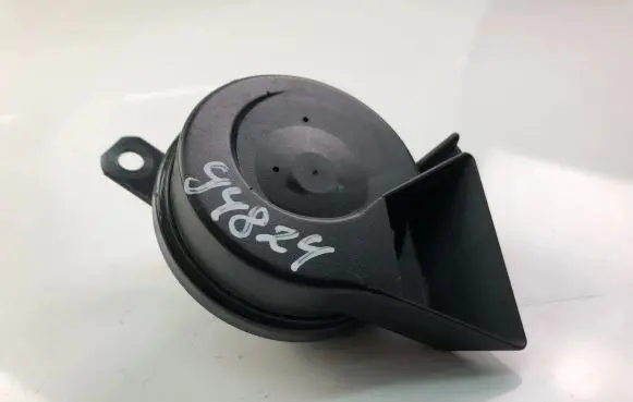 Skoda Roomster (5J) Alarm system siren 6Q0951223E