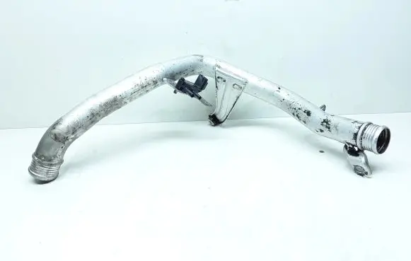 Volvo V40 Intercooler hose/pipe 31370340