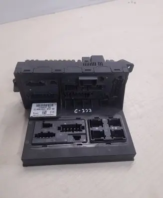 Mercedes-Benz E W211 Fuse module 2115454101