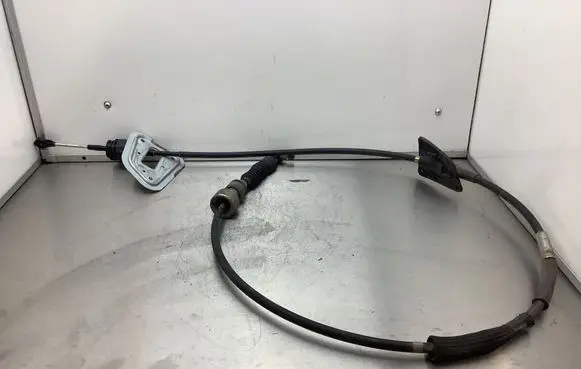 Lexus RX 330 - 350 - 400H Gear shift cable linkage