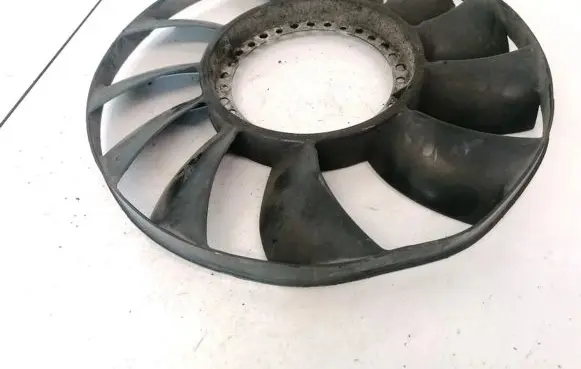 Volkswagen PASSAT B5 Fan impeller 059121301