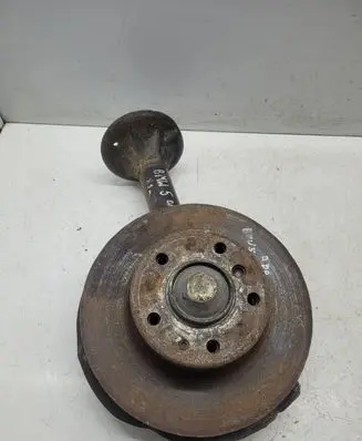 BMW 5 E34 Front wheel hub spindle knuckle