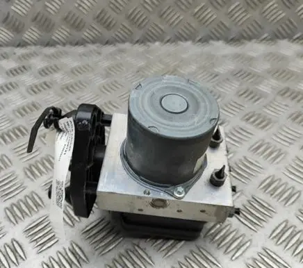Mercedes-Benz Sprinter W907 W910 ABS Pump A9079008904