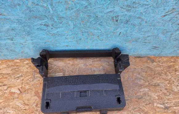 Volkswagen ID.3 Intercooler air guide/duct channel 10A121293E