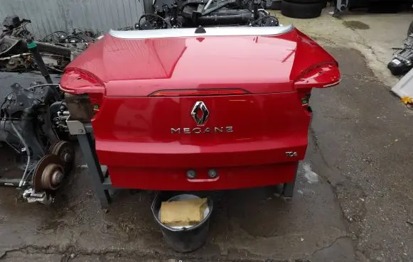 Renault Megane III Tailgate/trunk/boot lid