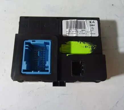 Peugeot 308 Engine control unit/module 9811039380