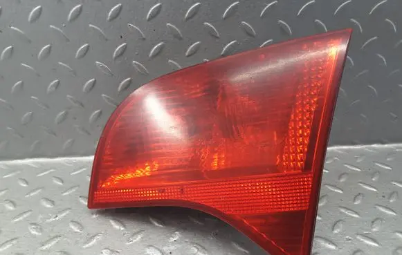 Audi A4 S4 B7 8E 8H Tailgate rear/tail lights 8E9945094