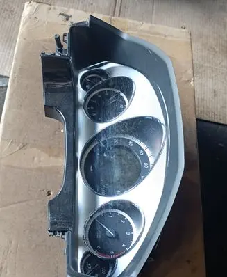Mercedes-Benz E W212 Speedometer (instrument cluster) A2129005104 A2125401548 A2129023402