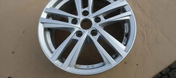 Seat Leon (5F) R16 wheel hub/cap/trim KBA51055