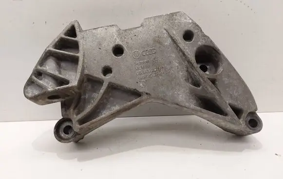 Audi A3 S3 8P Engine mounting bracket 06J199207
