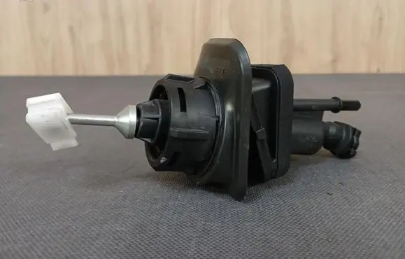 Volvo V40 Cross country Clutch slave cylinder 31325387