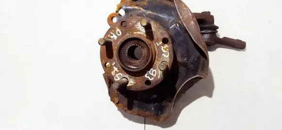 Mitsubishi Colt Front wheel hub