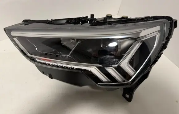 Audi Q3 F3 Headlight/headlamp 83G941033