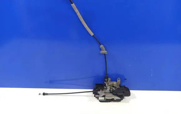 Volvo XC90 Front door lock 31349891 31349739