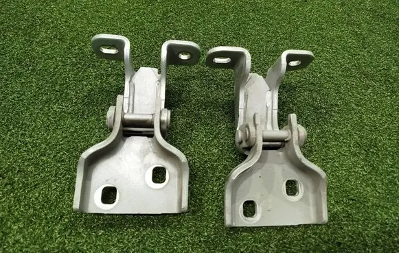 Renault Trafic III (X82) Front door upper hinge 804005400R 93450652