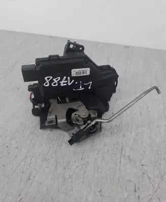 Audi A4 S4 B6 8E 8H Rear door lock 8E0839015C