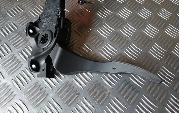 Volvo XC60 Accelerator throttle pedal 6G929F836CD 6PV00922002 C95YE02