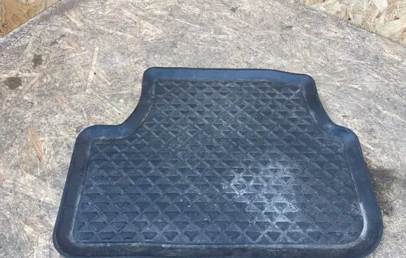 Volkswagen e-Golf Rear floor mat 5GE061500B