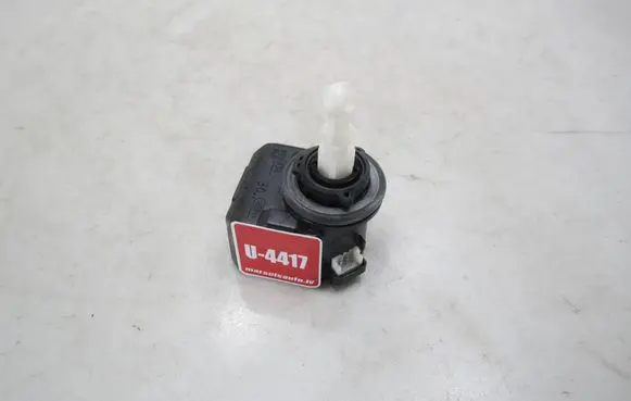 Volkswagen Golf VI Headlight level adjustment motor 008830