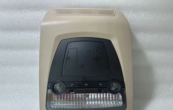 BMW 5 F10 F11 Front seat light 28140555 C652755 1035406265