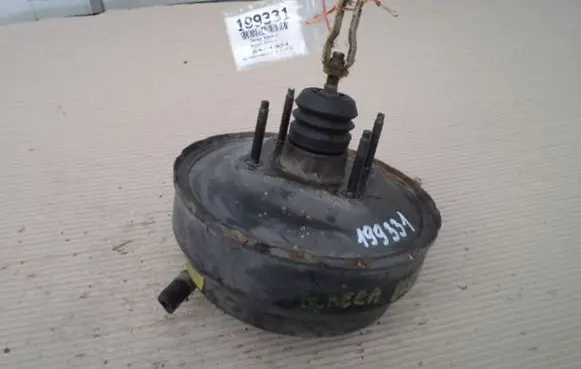 Nissan Almera Brake booster