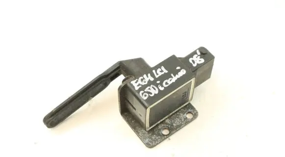 BMW 6 E63 E64 Tailgate sensor 8267936