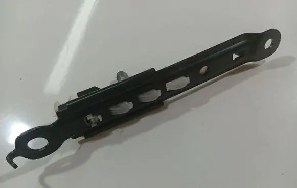 Toyota Auris 150 Seat belt adjustment rail 